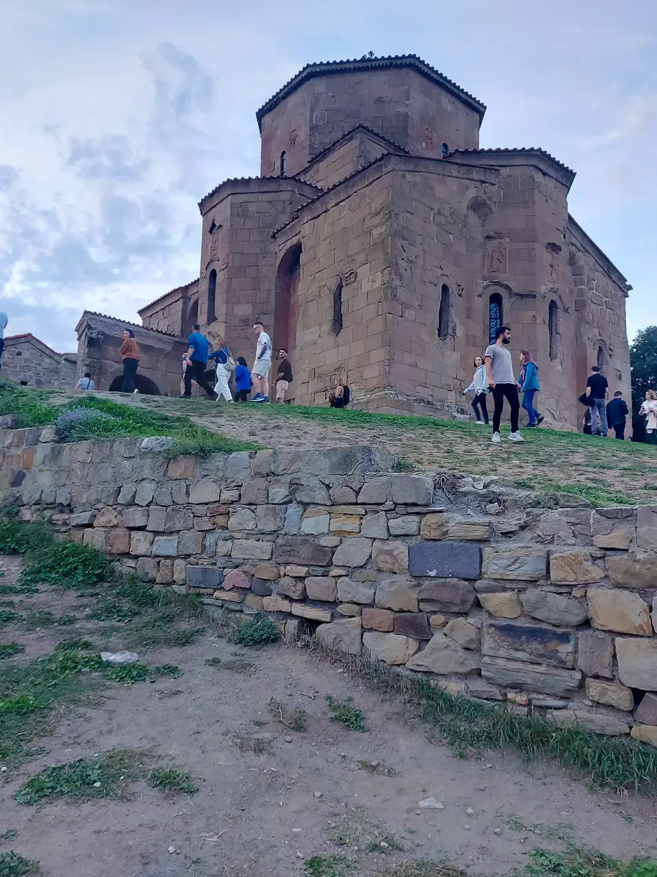 Храм Джвари, общий вид
